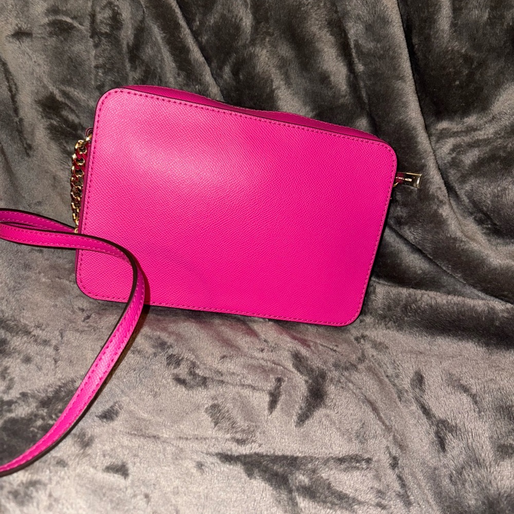 Michael Kors Jet Large East West Crossbody - Picture 2 of 3